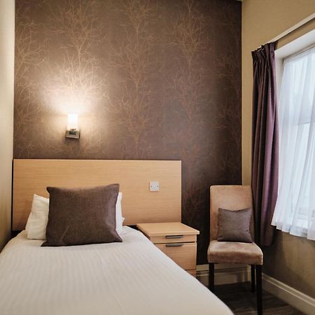 Hotel De Normandie Saint Helier Room photo